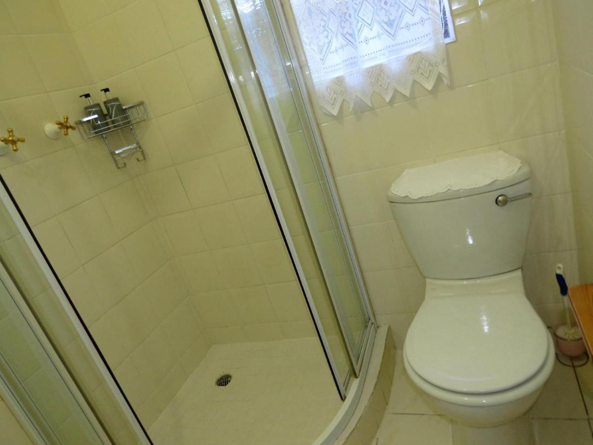 Camelia Guest House Bloemfontein Exterior foto